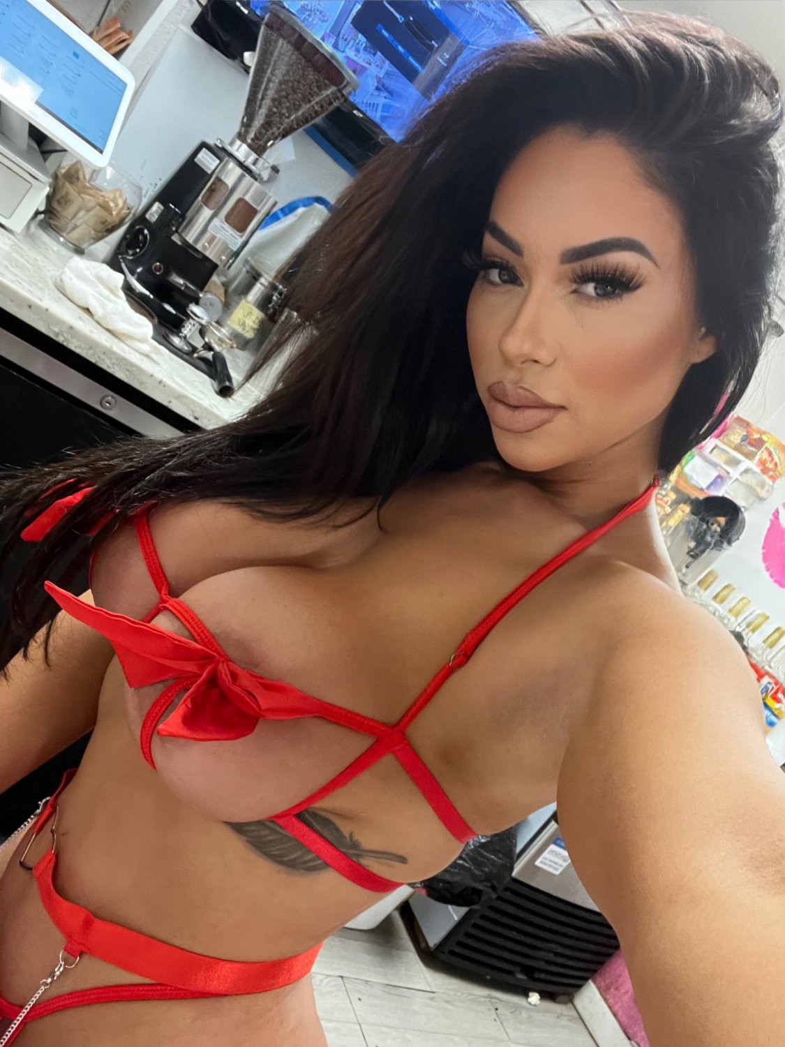 Ass and Tits Hot Latina Mami #8JBCMx31