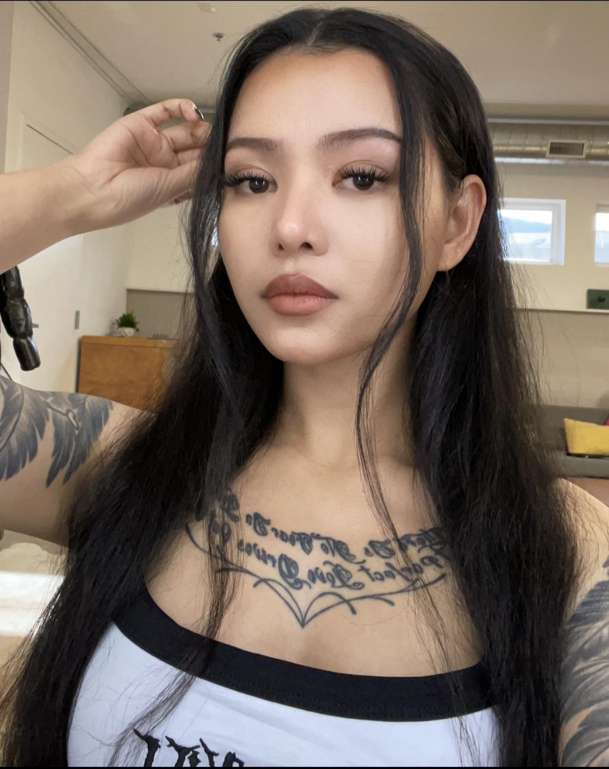 BELLA POARCH | MEGA BELOW #90hYaaVm