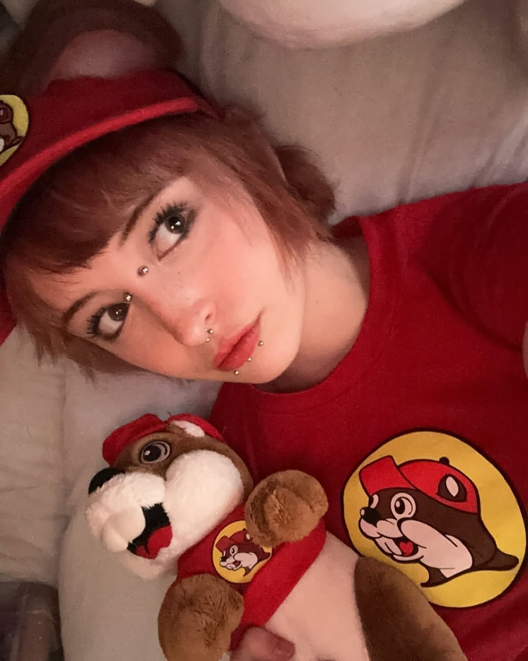 Beautiful Buc-ee's Gas Station Girl Whore Mascot Cosplay #3CCMtI8d