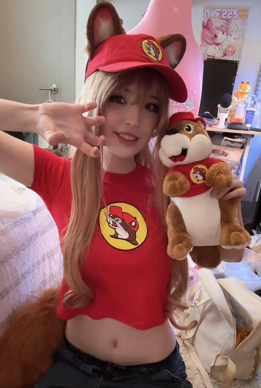 Beautiful Buc-ee's Gas Station Girl Whore Mascot Cosplay #JNQHclGZ