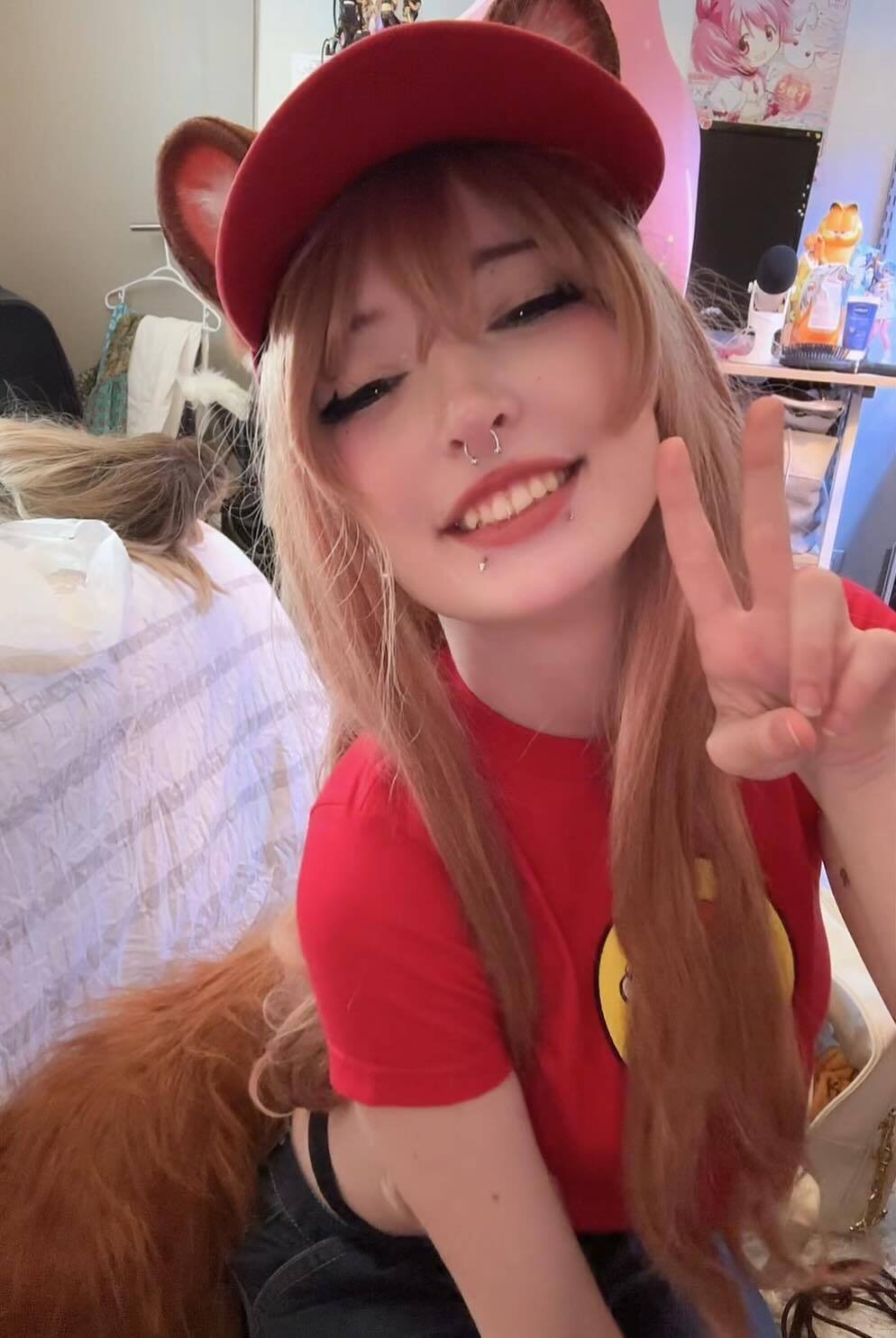 Beautiful Buc-ee's Gas Station Girl Whore Mascot Cosplay #ScjG1jUV