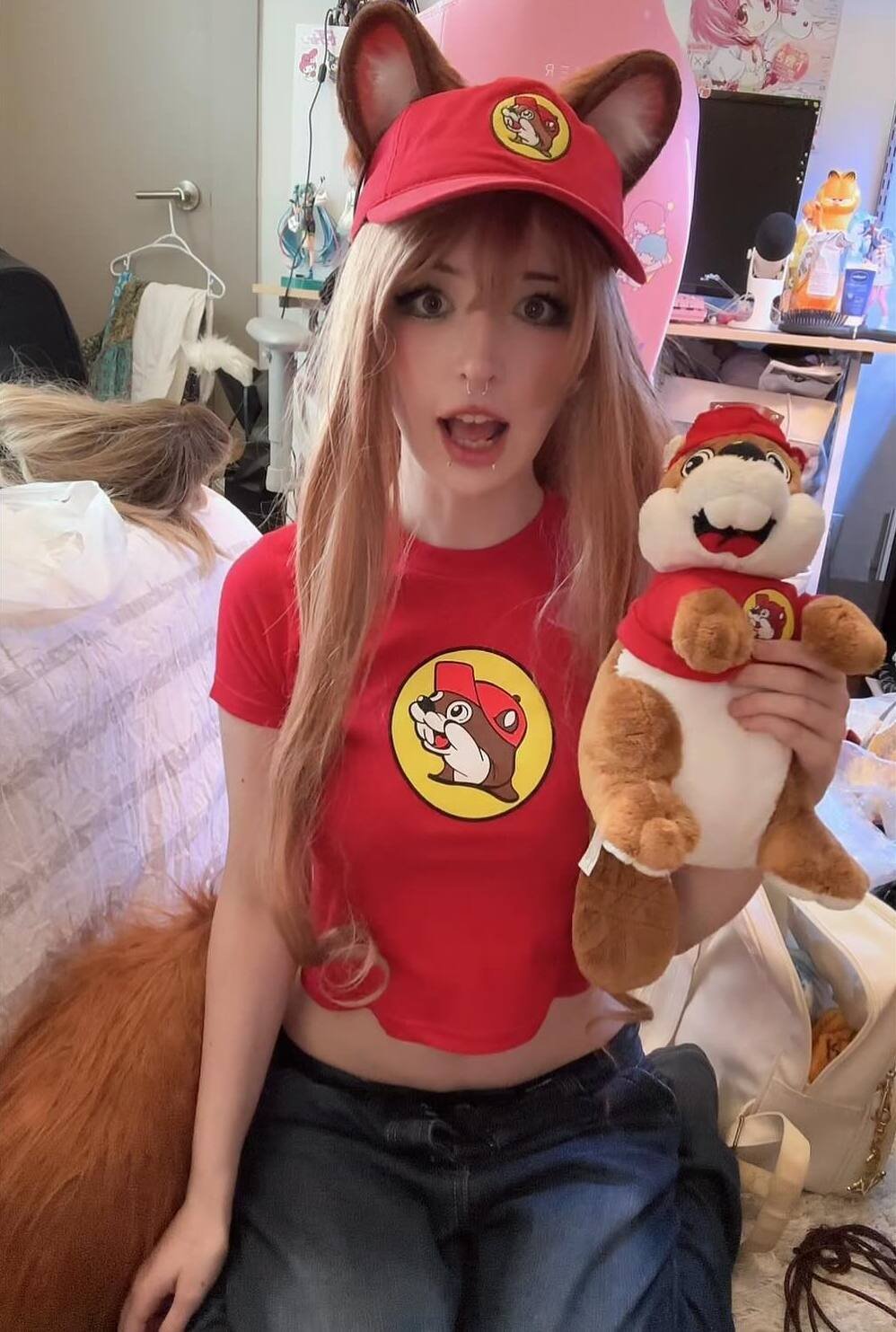 Beautiful Buc-ee's Gas Station Girl Whore Mascot Cosplay #r2KQfJkL