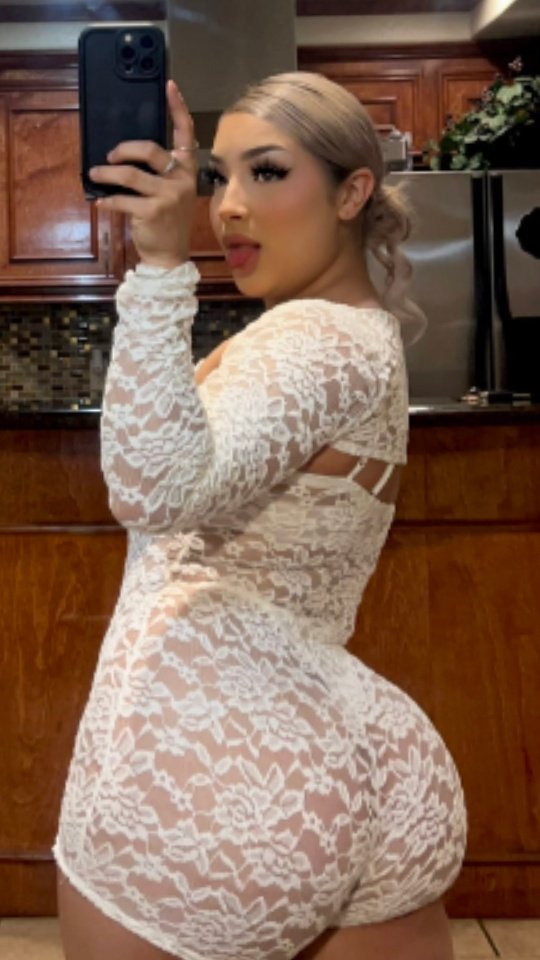 latina 18 thot #WLPxUeI0