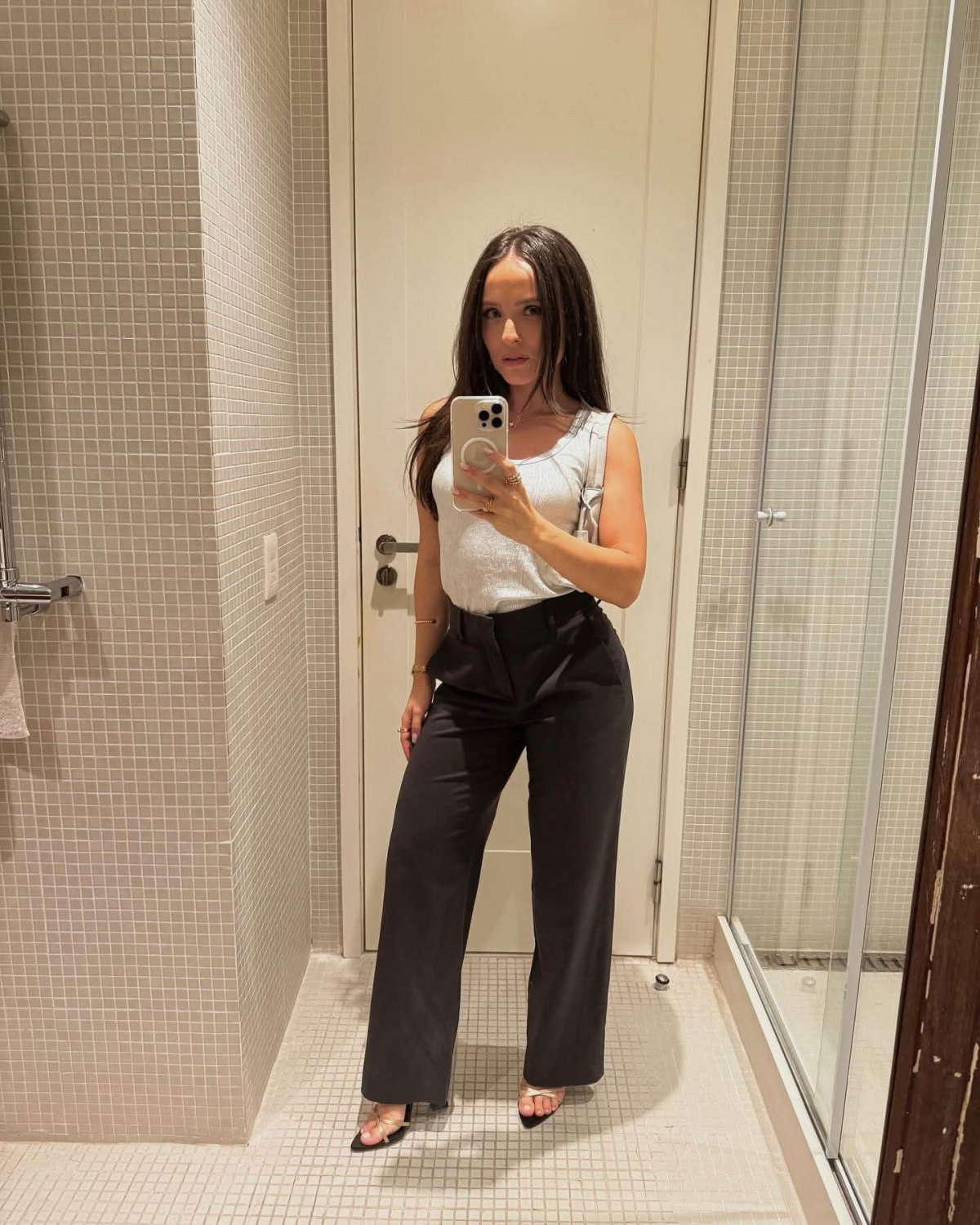Perfeitas fotos na Larissa...Larissa Manoela famosa muito linda e deliciosa #2hoypBeS