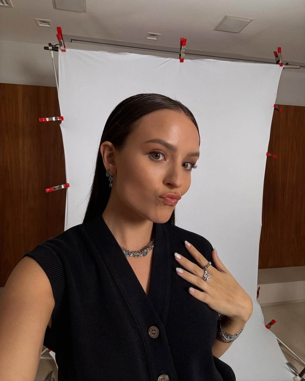 Perfeitas fotos na Larissa...Larissa Manoela famosa muito linda e deliciosa #ACLz9svN