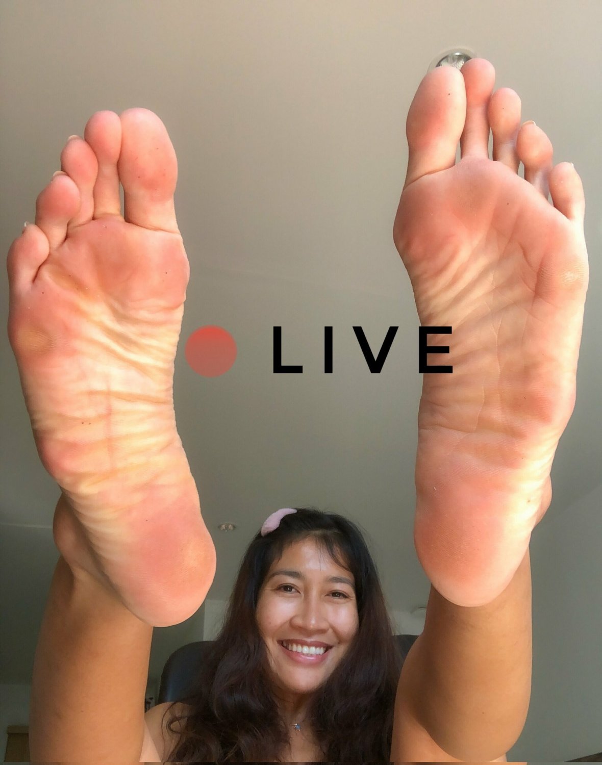 Giantess Feet: Mistress Ana #DaFruNCo